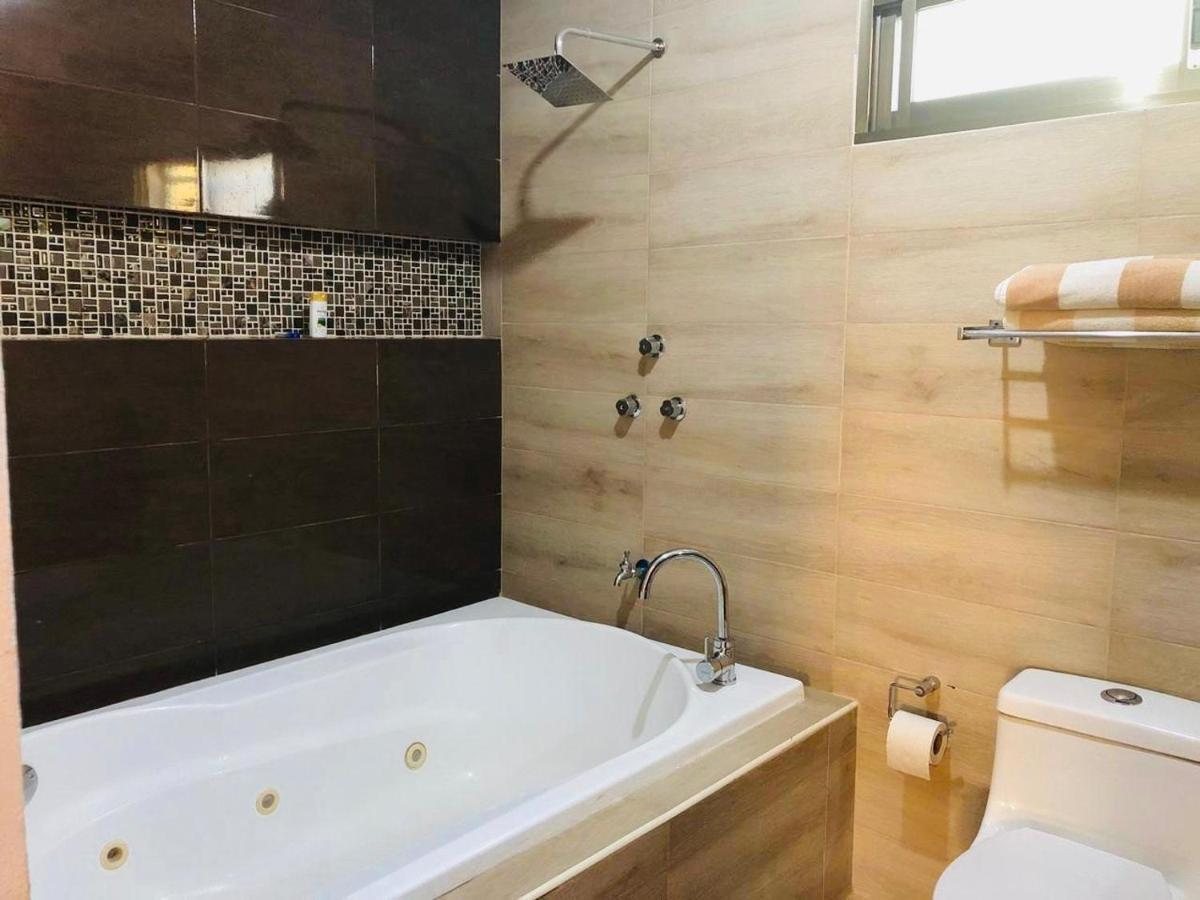 バリャドリッドCasa Lili 2: Luxurious/Amplio/Hot Water/Economic/Wifi/Tvアパートメント エクステリア 写真